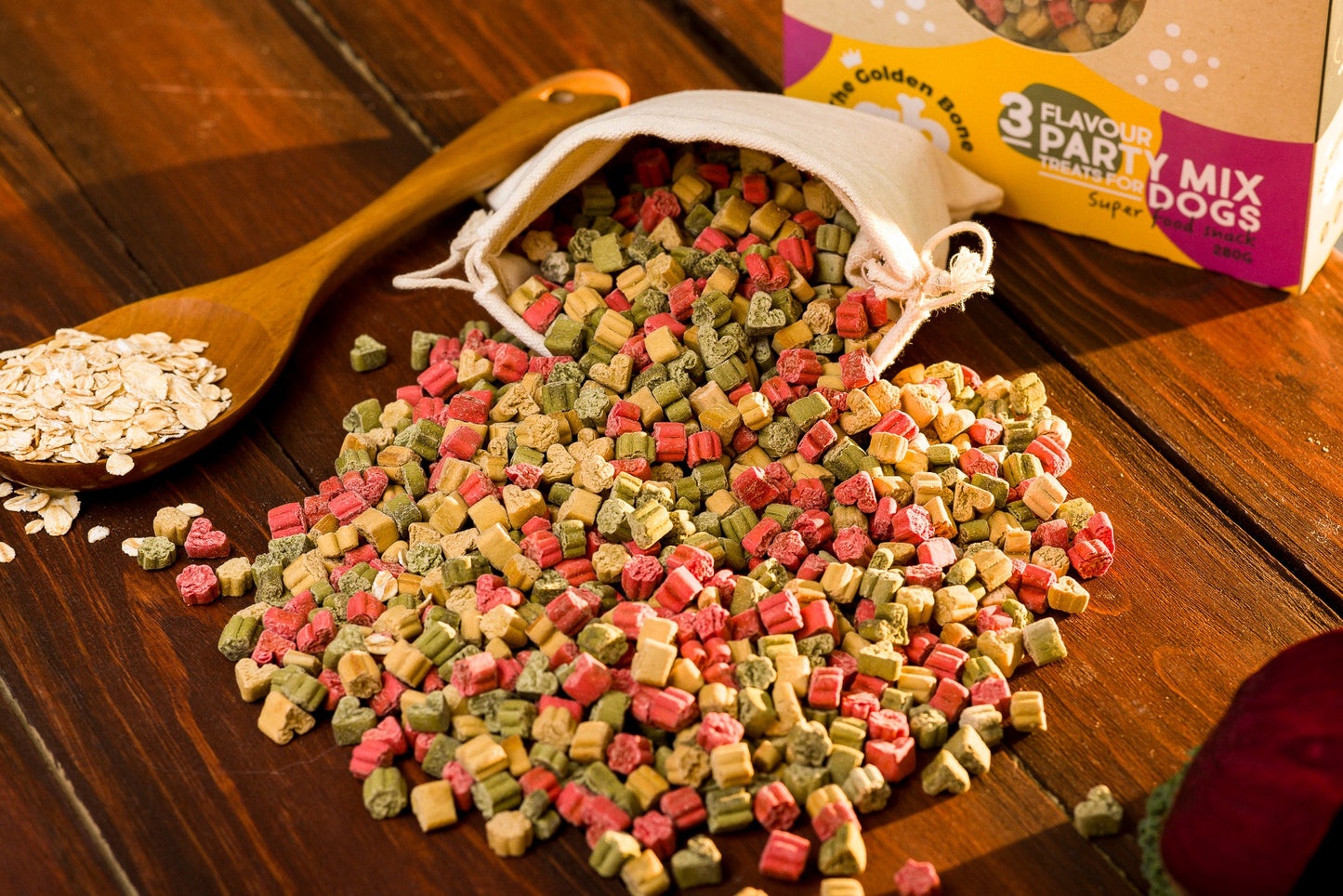 THE GOLDEN BONE BAKERY 3 Flavour Party Mix Superfood treats 280g