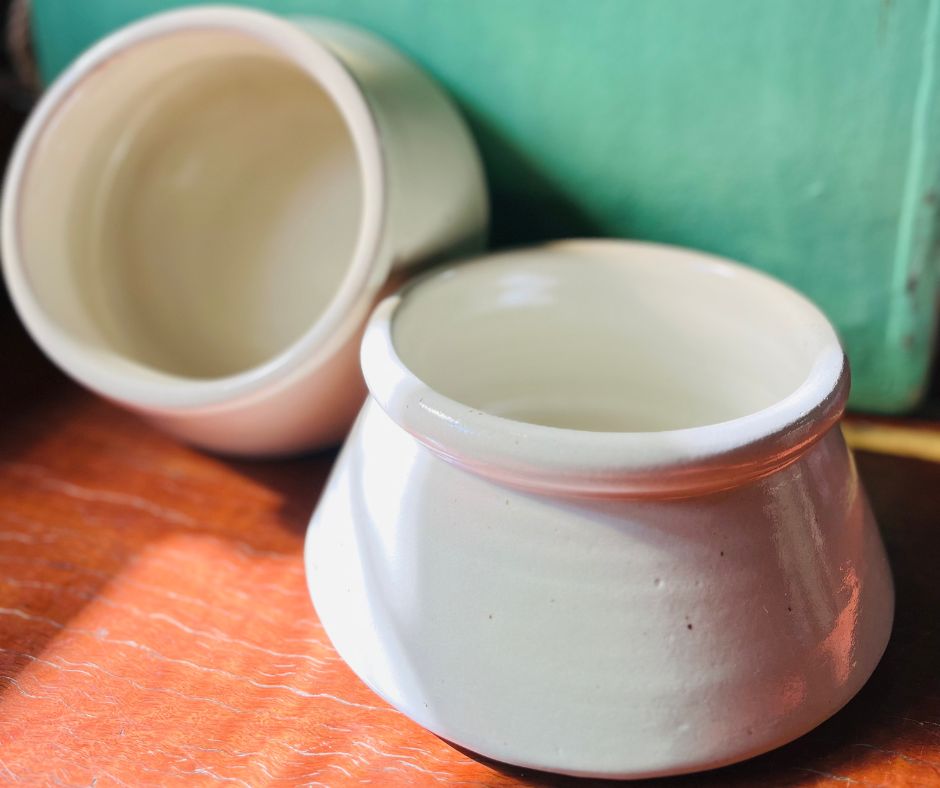 Handmade Ceramic Cocker Bowls Dogs in Town