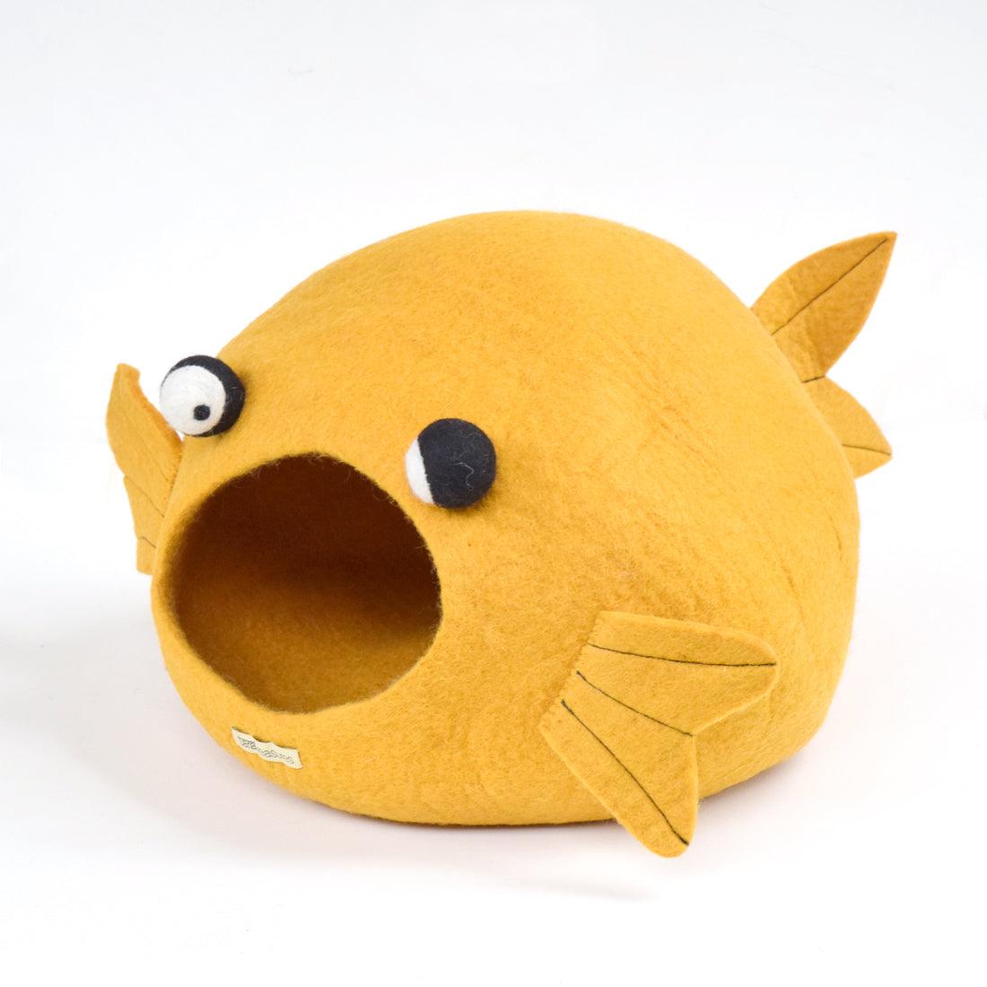 TARA TREASURES Cat Cave / Goldfish