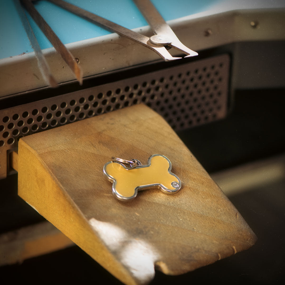 MyFamily Dog ID Tag / Basic Handmade Bone