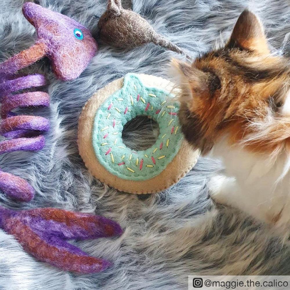 TARA TREASURES Felt Fish Cat Toy